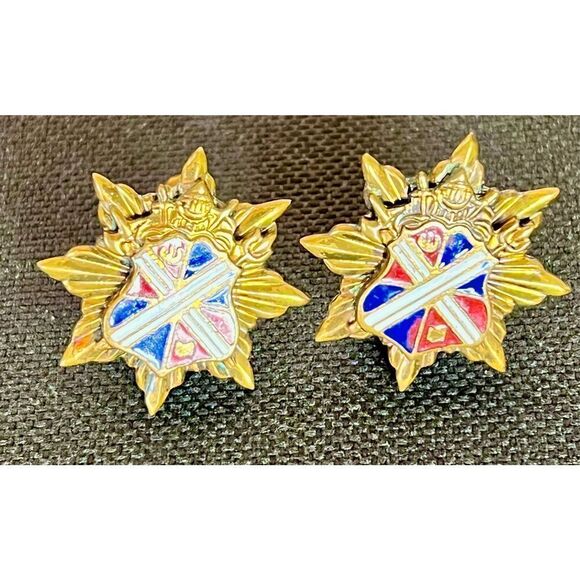Vintage Copper ~Red White & Blue Enamel Heraldic Family Crest Clip Earrings - Picture 2 of 6